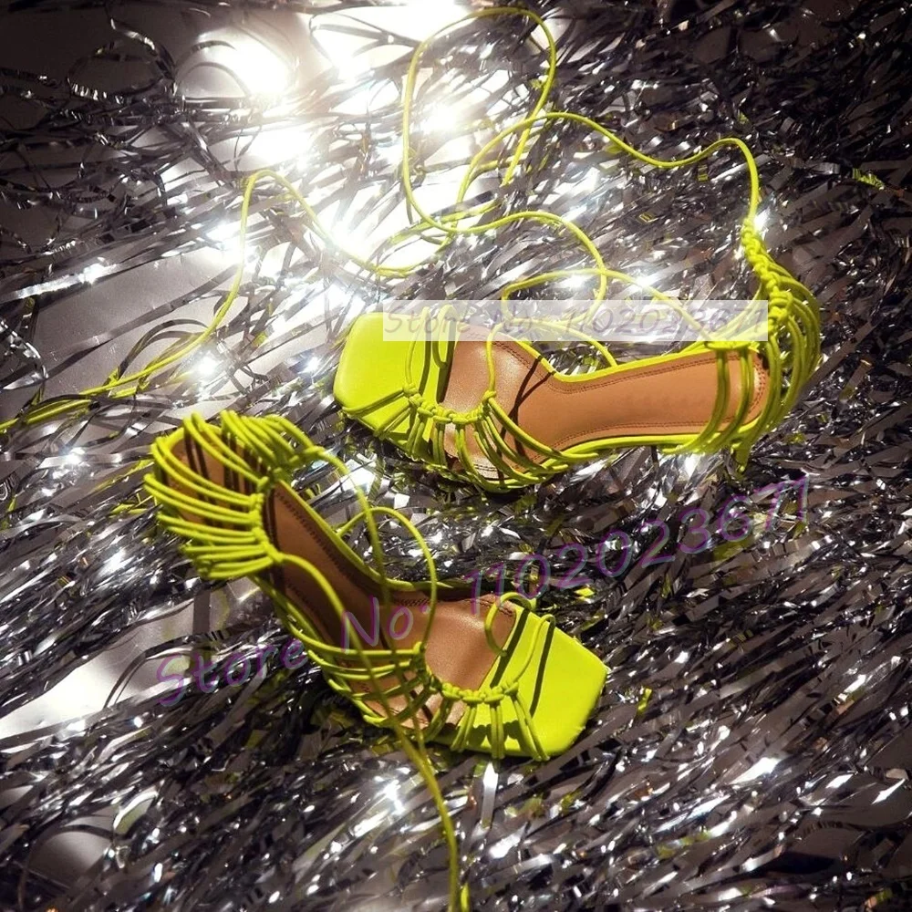Sandal Strappy Heeled - Szykowne sznurowane sandały damskie Sexy Square